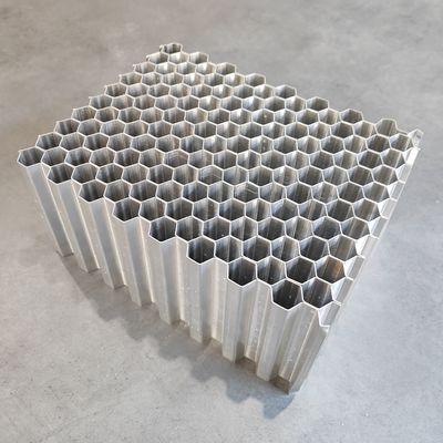 quality  Two Piece Adhesive Type Aluminum Honeycomb Core Used In Deformable Crash Test Barriers factory