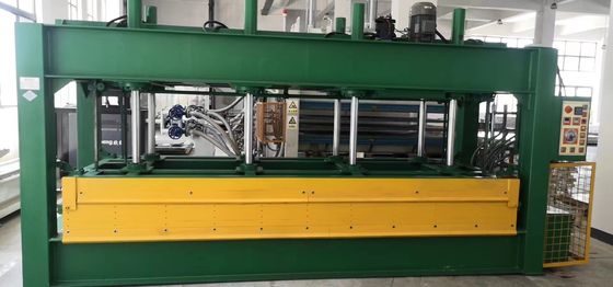 Oil Heating Compound Hot Press Machine For Making Honeycomb Panel