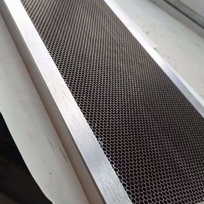 316L Stainless Steel Honeycomb Core Honeycomb Vents 1200*2000mm For EMI Shielding