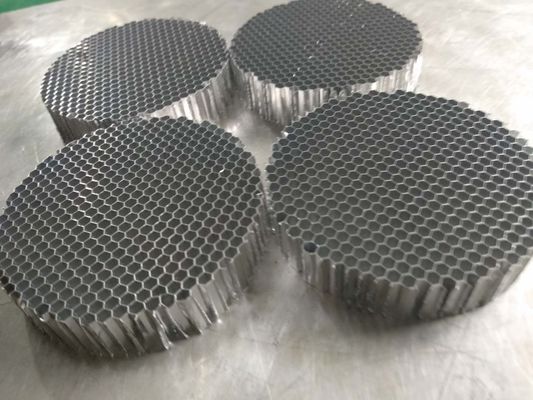 30mm Dia Circular Aluminum Honeycomb Louver For Oxygen Generator Equipment