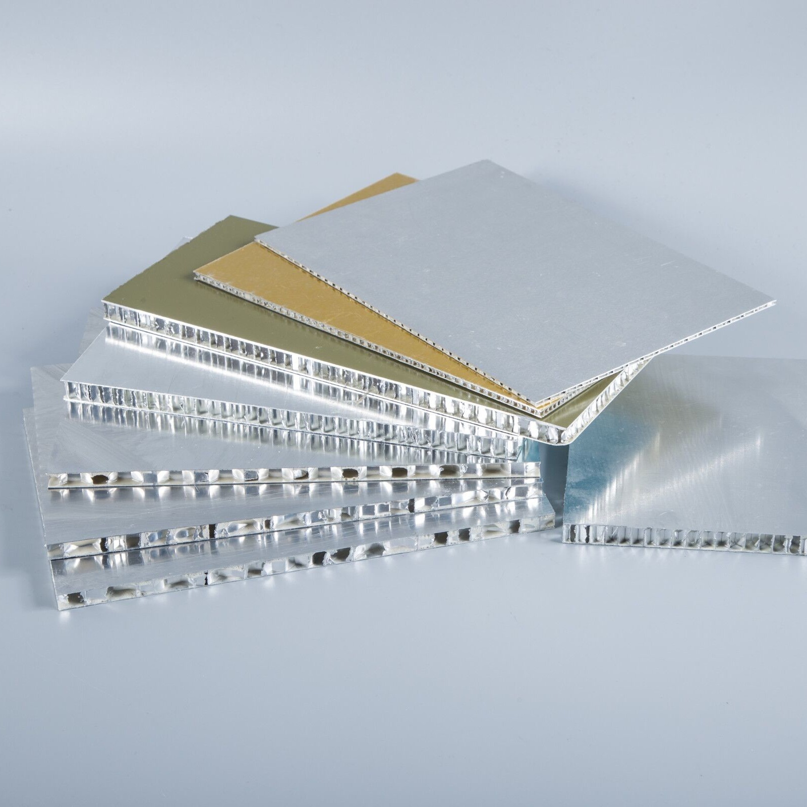 Pvdf R Panel Coating PE And PVDF Coating Construction 1 2 Aluminum Honeycomb Panels